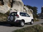 Toyota Land Cruiser Prado 120 GX 3-Door 2003 года